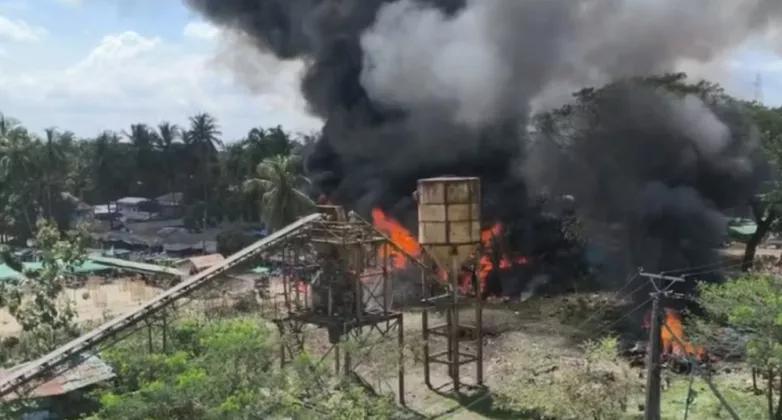 Serangan Udara Militer Myanmar di Rakhine Tewaskan 50 Orang, Perempuan dan Anak-Anak Ikut Jadi Korban