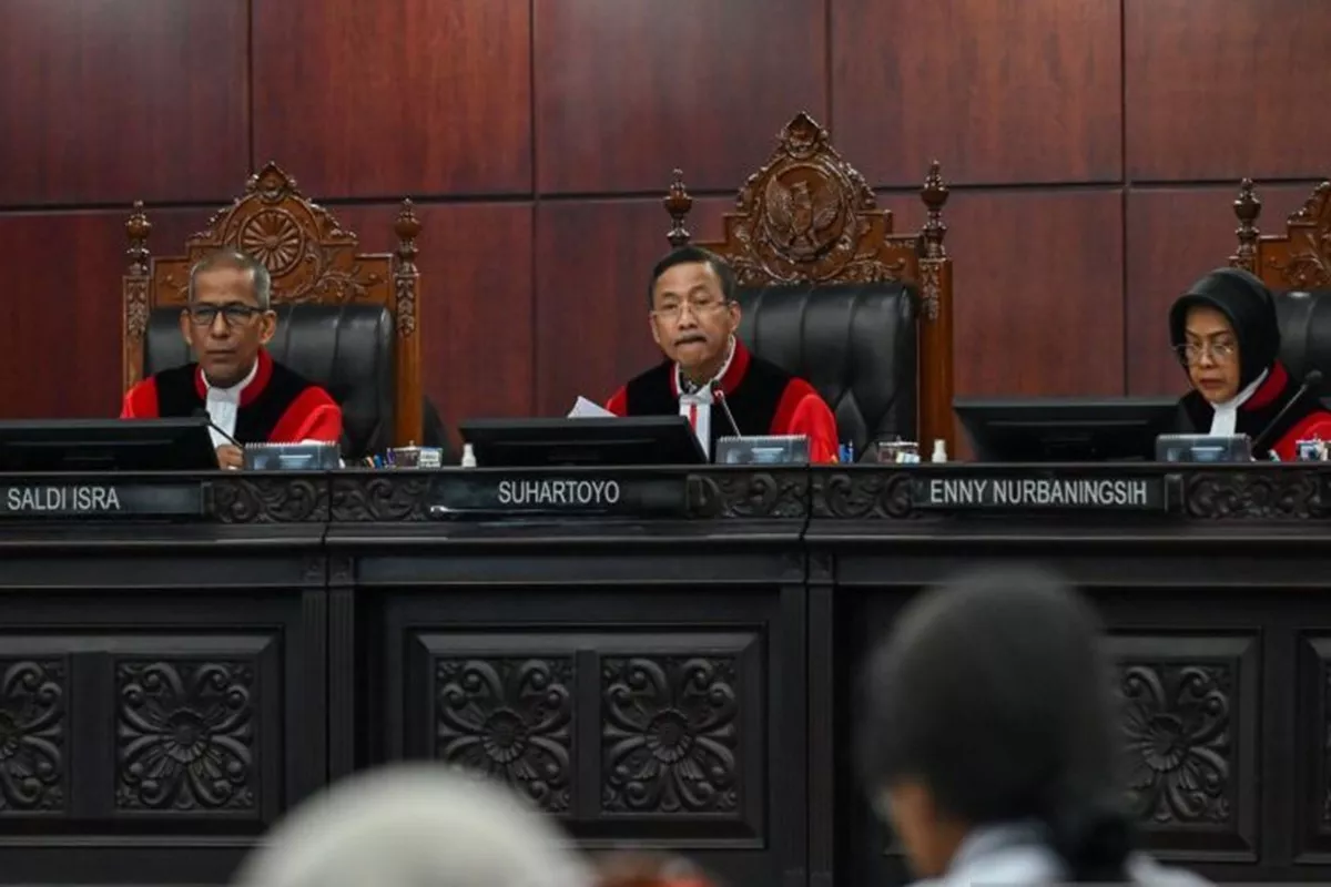 MK Tolak Gugatan Ijazah Gibran, Permohonan Denny Indrayana dkk Tak Dapat Diterima