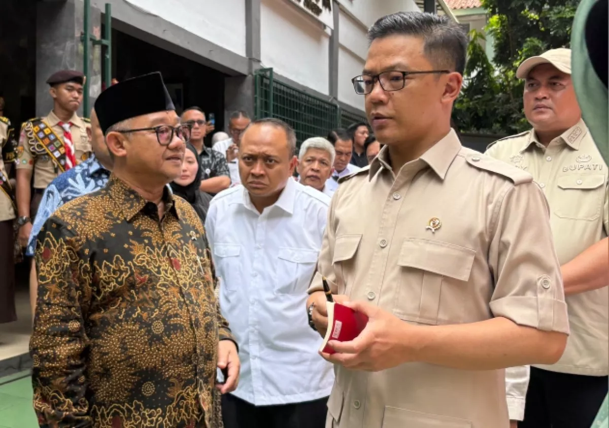 Sugiono Soroti Revitalisasi Sekolah dan Digitalisasi Pembelajaran di Bogor