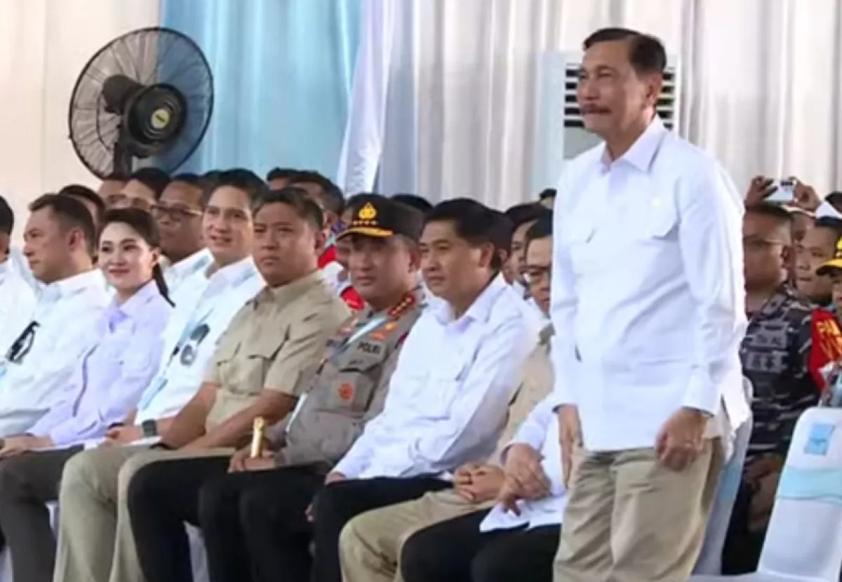 Prabowo Bercanda ke Luhut: Dulu Mantan Komandan, Kini Saya Komandannya