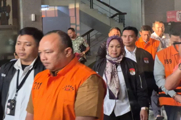 KPK Tetapkan 5 Tersangka OTT BNPB, Digiring Pakai Rompi Oranye!