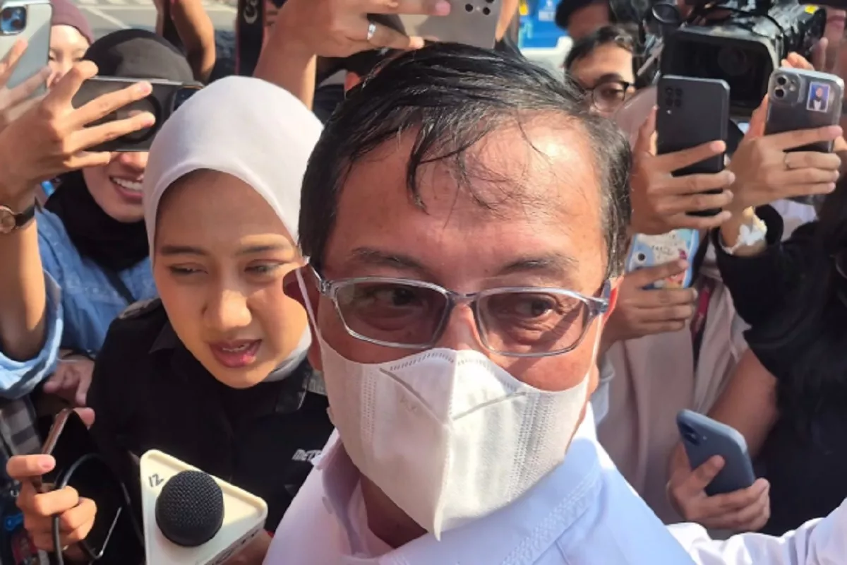 Sestama BNPB Rustian Keluar dari KPK, Bawa Dua Tas dan Bungkam soal OTT!