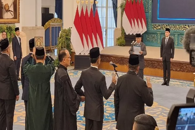 Prabowo Lantik Rektor IPB Alim Setiawan Slamet Jadi Wamentan, Ini Profil dan Rekam Jejaknya