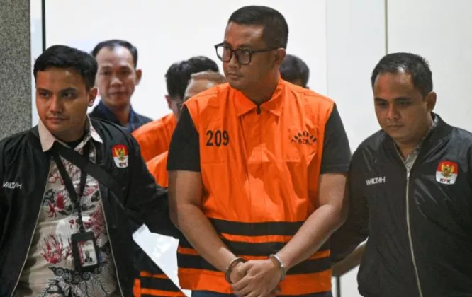 Bobrok! Bupati Klaten dan Kepala BPK Jateng jadi Tersangka Korupsi