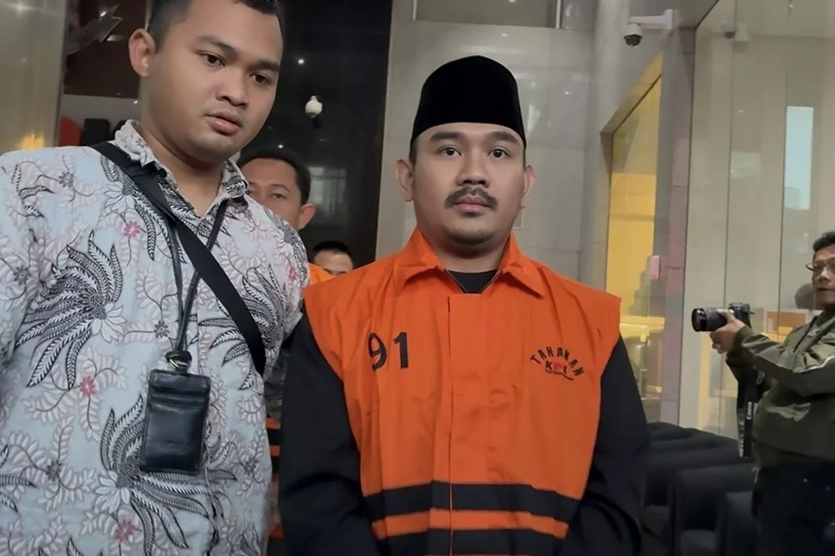 Mendagri Resmi Berhentikan Ade Kuswara sebagai Bupati Bekasi
