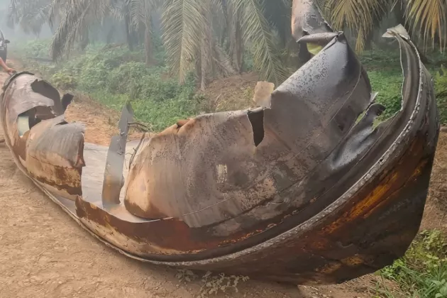 Ada Benda Misterius Jatuh di Kebun Sawit Sampit, Diduga Serpihan Roket China