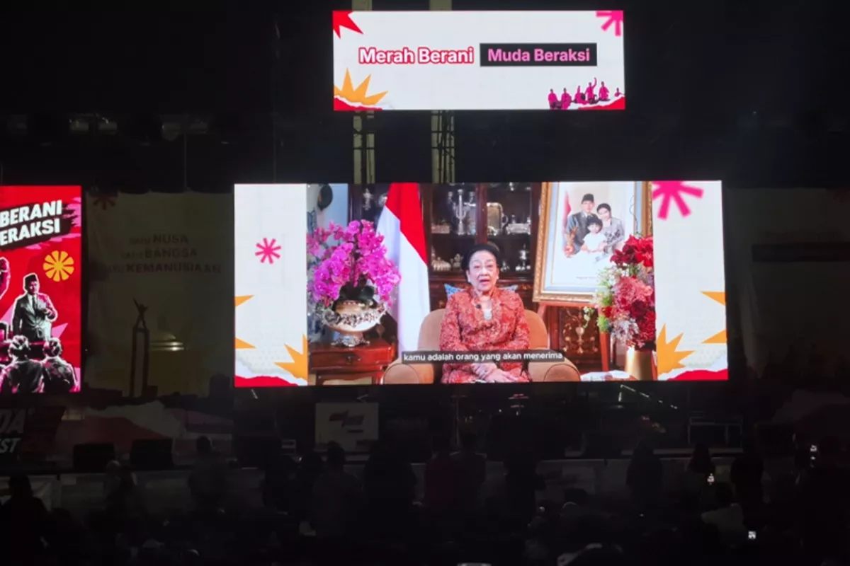 Megawati Ingatkan Anak Muda: Pintar Saja Tak Cukup, Harus Berani Membela Kebenaran