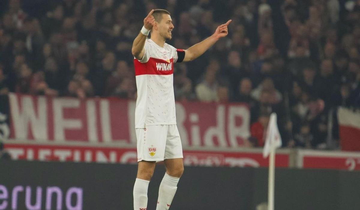 Dortmund Boyong Pemain Bertahan Waldemar Anton dari VFB Stuttgart
