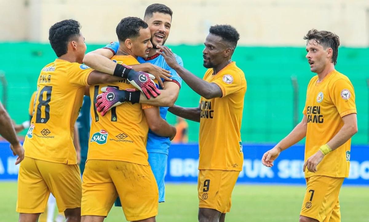 Dihajar Persib Bandung 4-1, Semen Padang Gagal Keluar dari Zona Degradasi