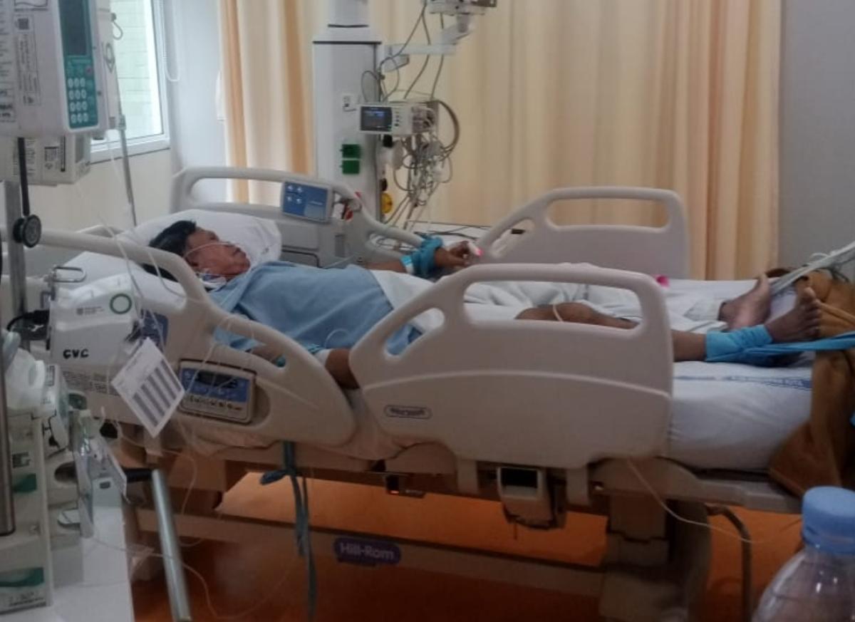 Legenda Tinju Indonesia Ellyas Pical Dirawat Intensif di RS