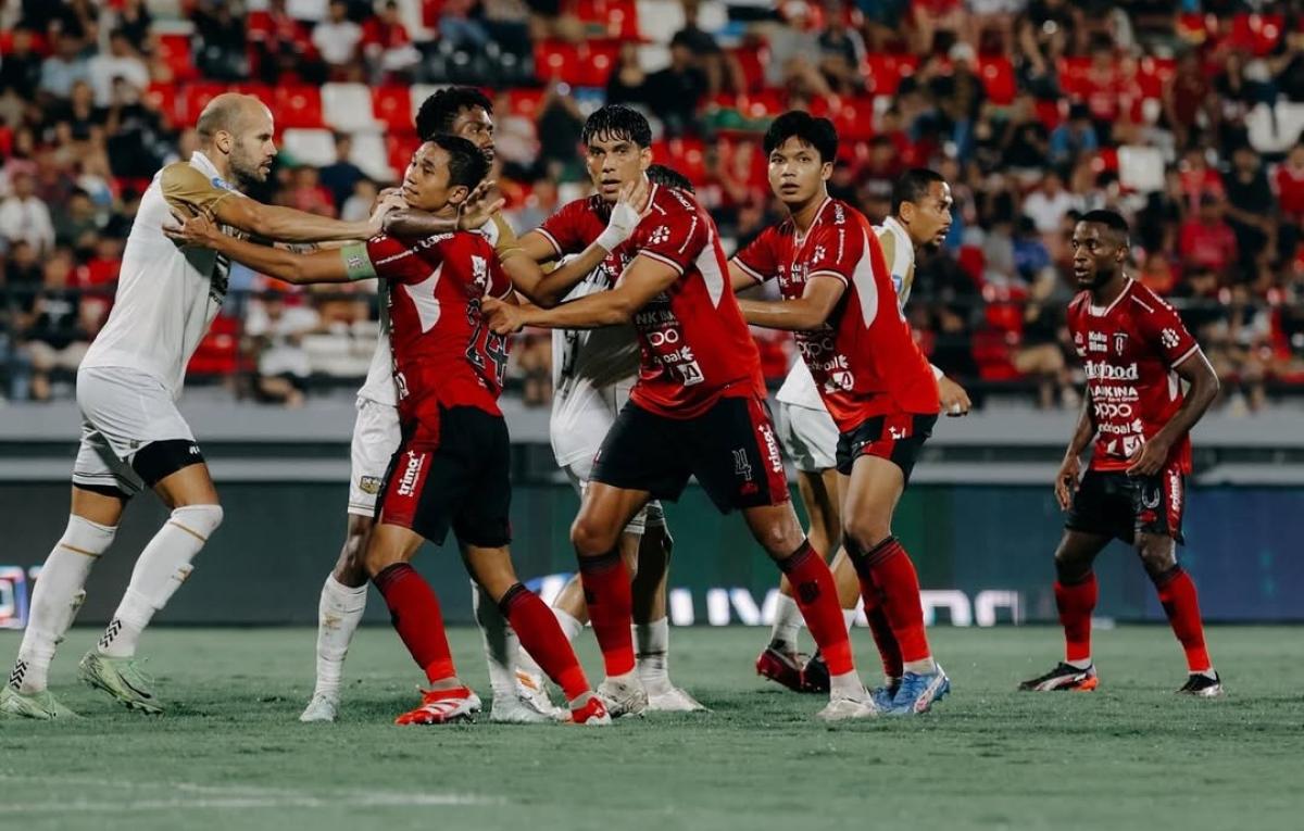 Prediksi Bali United vs PSIS di BRI Liga 1 2024/2025: Pertaruhan Nasib Zona Degradasi!