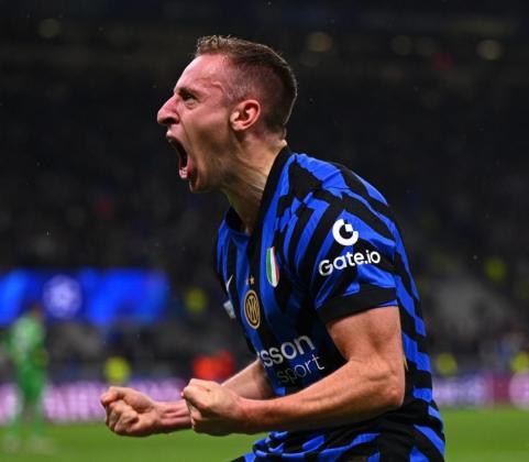 Kata Frattesi Usai Bawa Inter Milan Hancurkan Barcelona: Saya Sampai Pusing Rayakan Gol Itu!