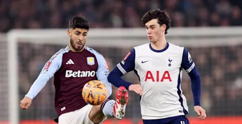 Prediksi Skor Aston Villa vs Tottenham Hotspur di Liga Inggris 2024-2025: Misi Tuan Rumah Raih Tiket UCL