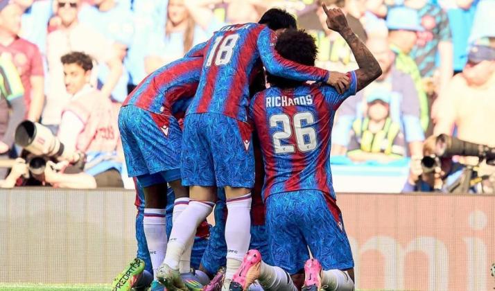 Prediksi Crystal Palace vs Wolves: Selebrasi Juara FA Cup atau Kekalahan di Liga?