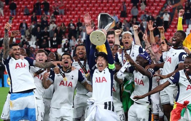 17 Tahun Puasa Gelar, Tottenham Akhirnya Juara Liga Europa Usai Bungkam Manchester United 1-0 di Final