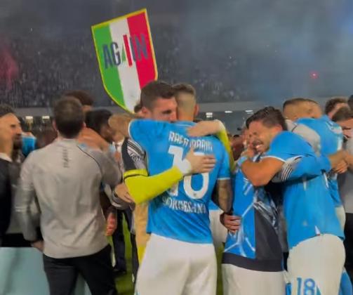 Napoli Juara Serie A Usai Tekuk Cagliari 2-0!