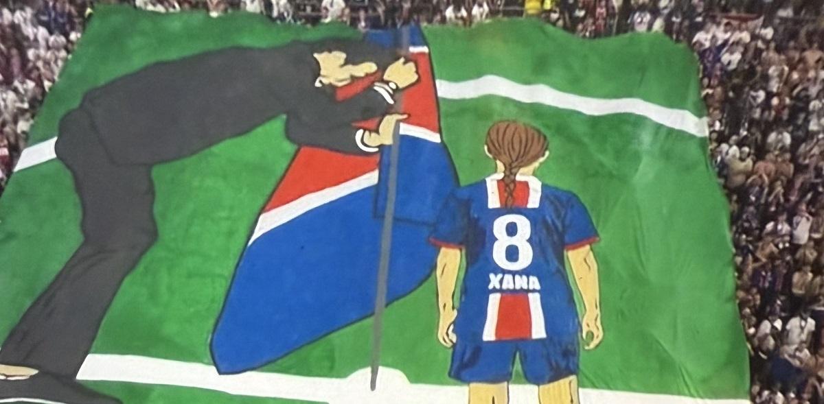 Final Liga Champions: Air Mata Luis Enrique Tumpah Lihat Mural Mendiang Putrinya Dibentangkan Fans PSG