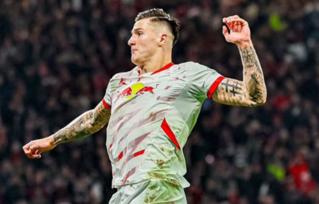Manchester United Bidik Striker Muda Leipzig, Harga Capai Rp1,6 Triliun