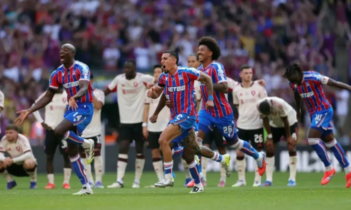 Crystal Palace Juarai Community Shield Usai Taklukkan  Liverpool Lewat Adu Penalti