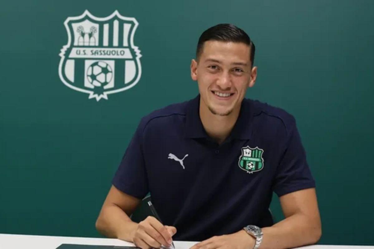 Rekor Baru! Jay Idzes Pindah ke Sassuolo dengan Nilai Fantastis