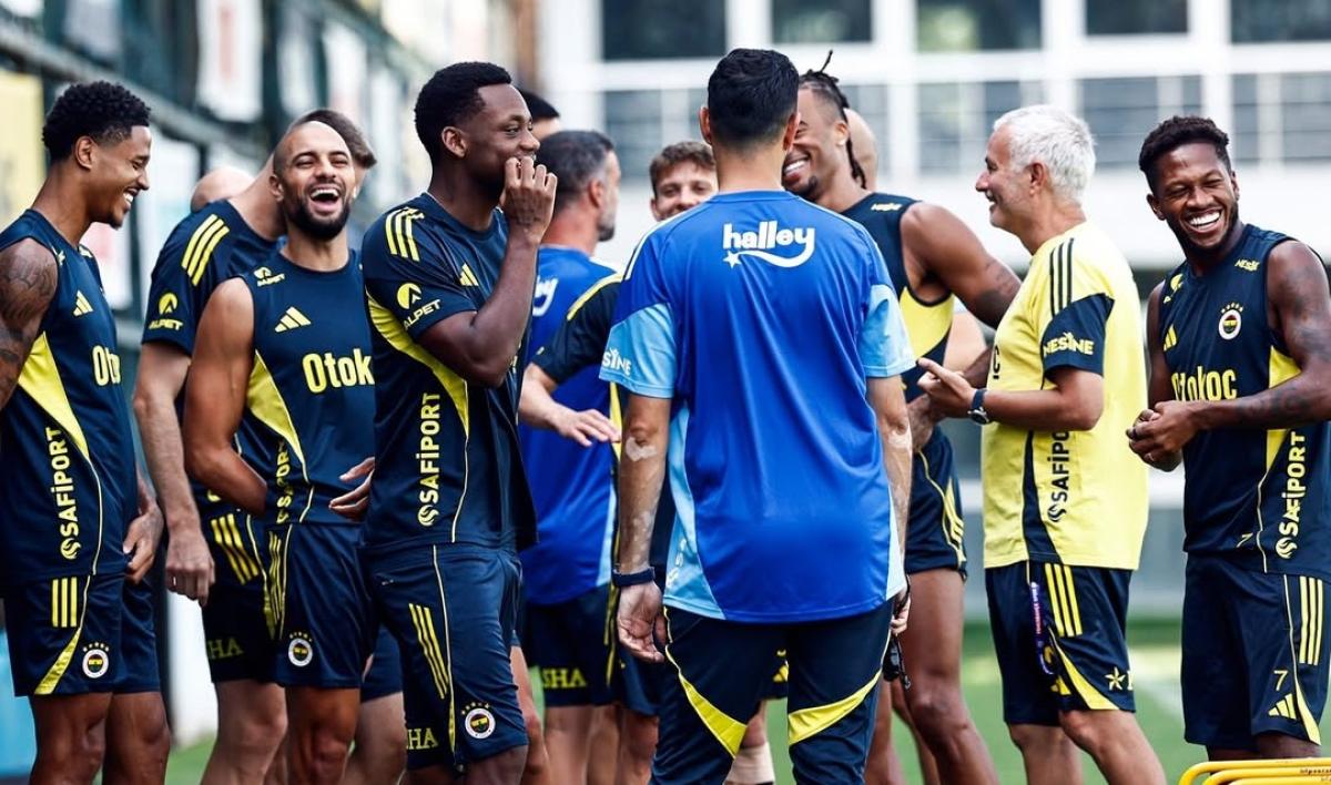 Prediksi Fenerbahce vs Benfica: Ujian Berat Mourinho di Liga Champions!