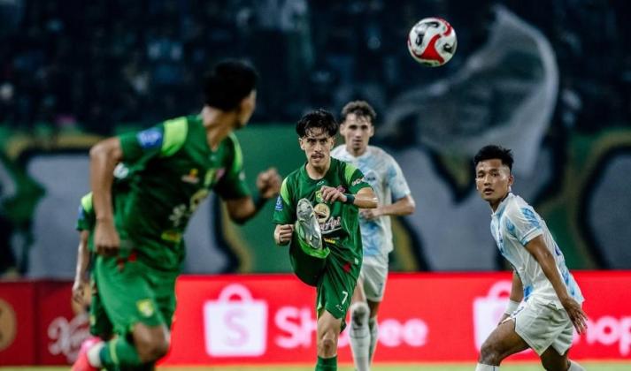 Prediksi Persebaya vs Bali United: Head to Head Berat, Bisakah Bajul Ijo Bangkit?