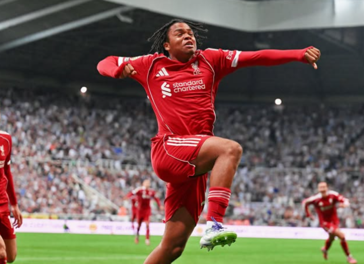 Rio Ngumoha, Bocah 16 Tahun Pecah Rekor Jadi Pemain Termuda yang Cetak Gol untuk Liverpool