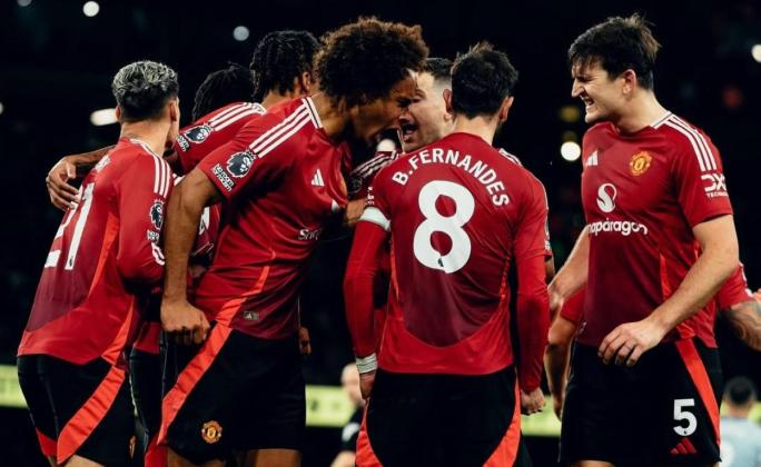 Prediksi Skor Manchester United vs Burnley: Setan Merah Dominasi Rekor Pertemuan, Yakin Menang?