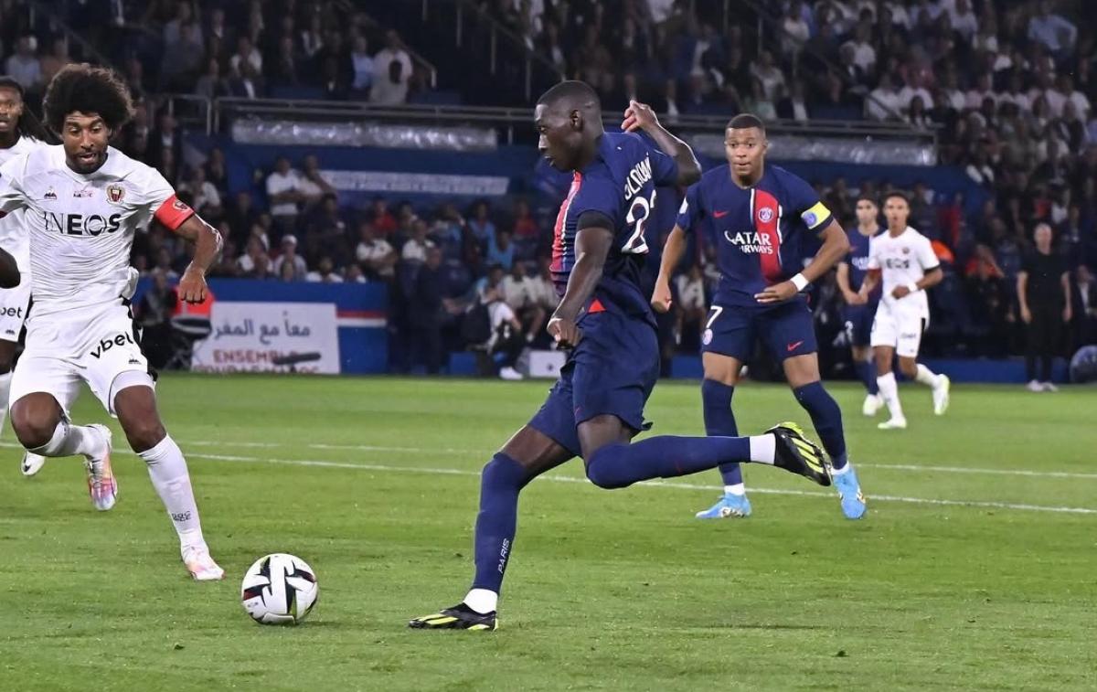 Tottenham Siap Bajak Kolo Muani: Striker Bernilai Rp1,646 Triliun dari PSG