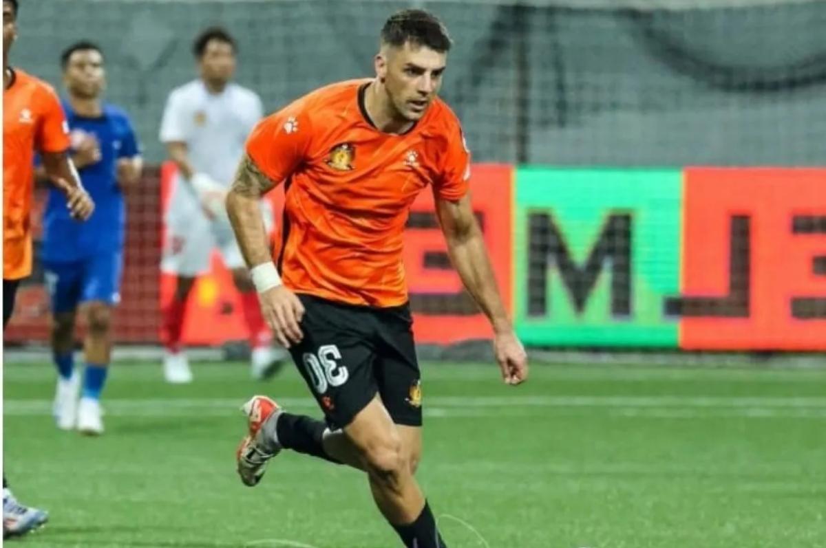 Striker Asal Montenegro Ini Resmi Gabung ke Persita