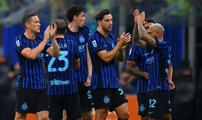 Prediksi Skor Ajax vs Inter: Ujian Berat De Godenzonen, Nerazzurri Unggul Tipis?