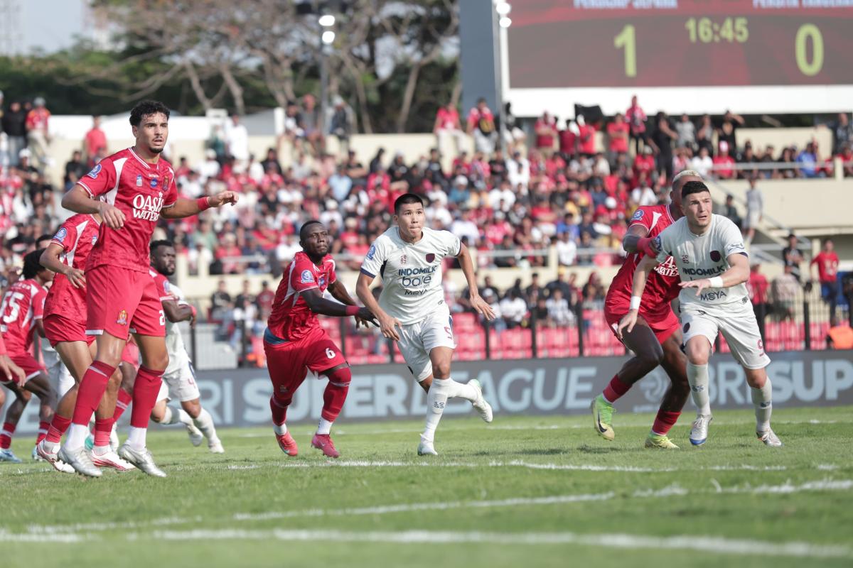 Persita Bangkit dari Tekanan, Carlos Pena Puji Mentalitas Baja Pendekar Cisadane