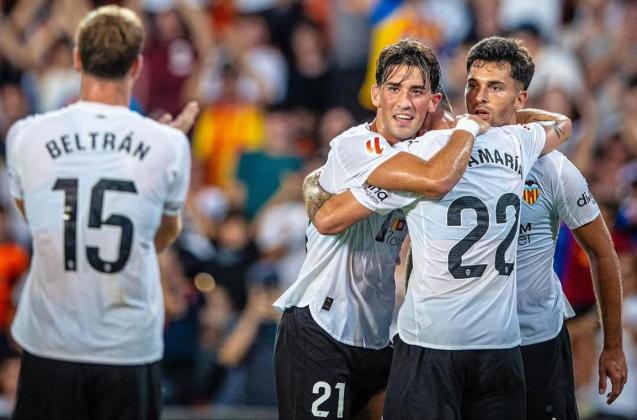 Prediksi Skor Espanyol vs Valencia: Misi Los Che Raih Kemenangan Tandang Pertama!