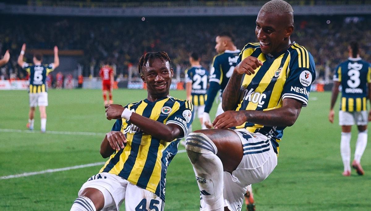 Prediksi Skor Fenerbahce vs Nice: Tim Tamu Diprediksi Bakal Kesulitan Cetak Gol!