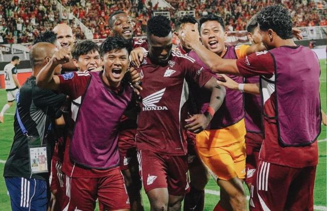 Prediksi Skor PSM Makassar vs Arema: Tuan Rumah Diprediksi Unggul Tipis!