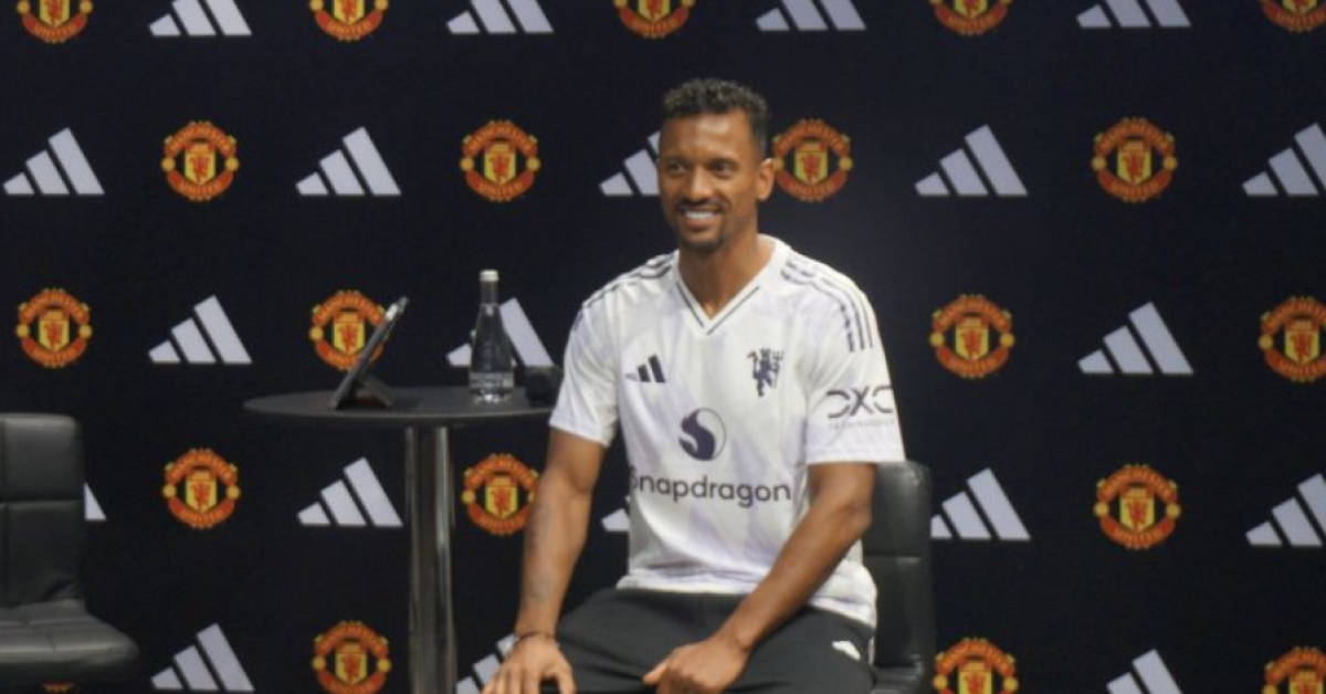 Sapa Penggemar di Jakarta, Luis Nani: MU Butuh Waktu untuk Kembali ke Masa Kejayaan