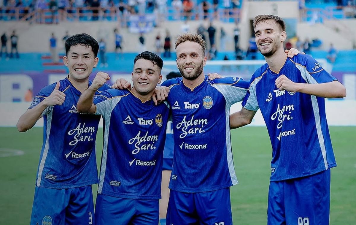 Prediksi Skor PSIM vs Persik: Tuan Rumah Sedikit Diunggulkan, Tim Tamu Berpotensi Curi Poin!