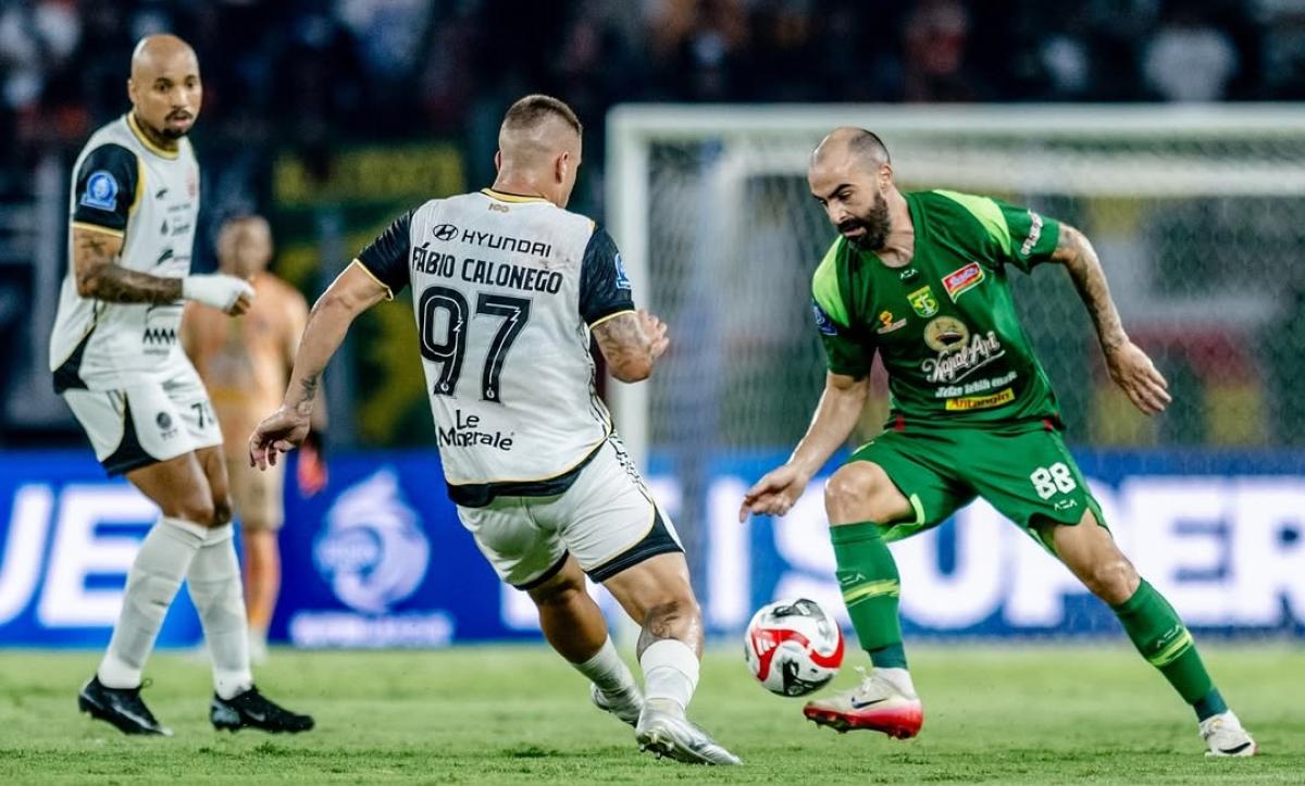 Prediksi Skor Persebaya vs Persis Solo: Laga Diprediksi Seimbang tapi Bajul Ijo Punya Keuntungan!