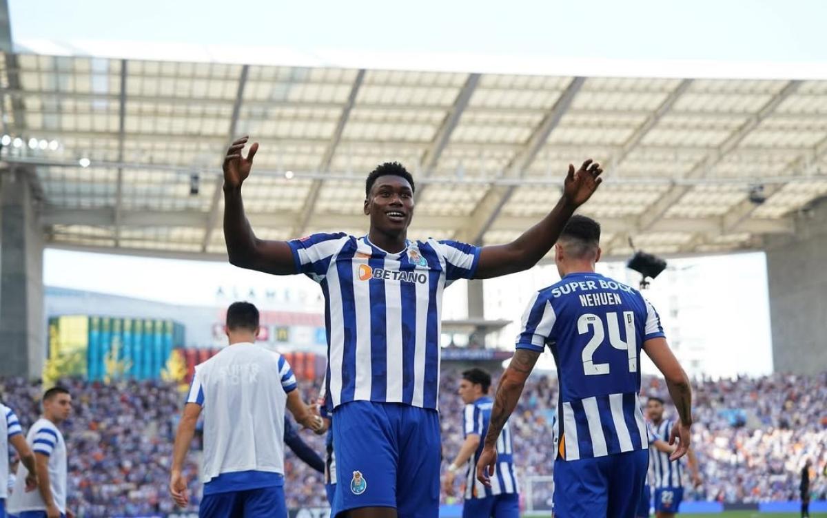 Duel Panas London! Chelsea dan Spurs Siap Rebut Striker 80 Juta Euro