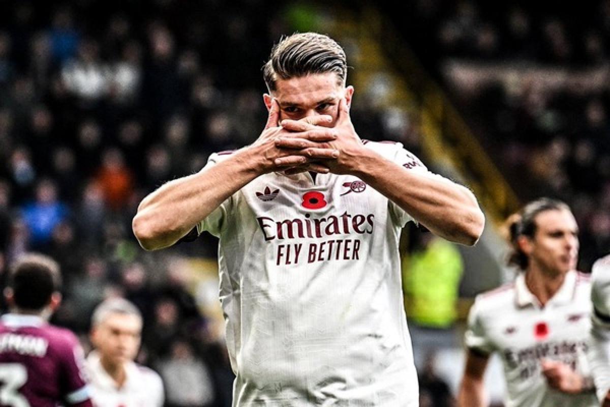 DEAL BREAKER! Arsenal Krisis Lini Serang, Bintang Utama Gyokeres Cedera Otot dan PASTI Absen di Liga Champions!