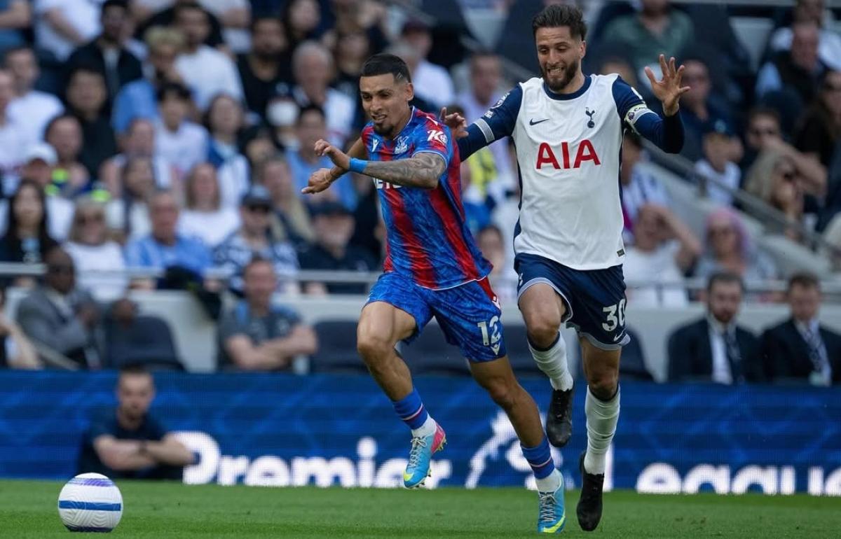 Daniel Munoz Beri Sinyal Hijrah, Manchester United Jadi Klub Idaman!