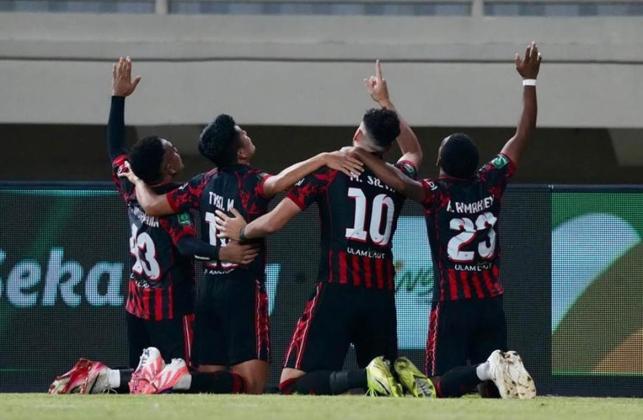 Head-to-Head dan Prediksi Skor PSIS vs Persipura: Dominasi Mutlak Tim Tamu, Berpeluang Besar Raih Tiga Poin!