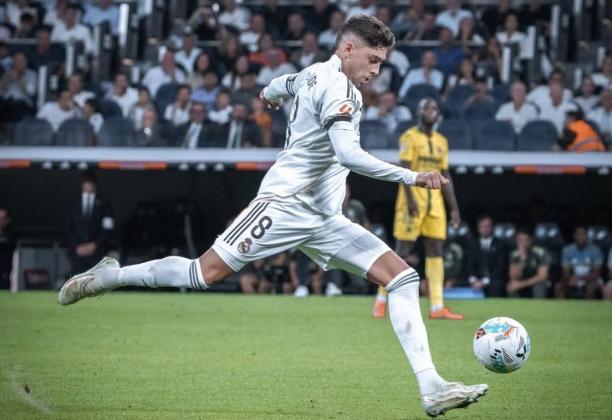 Manchester United Siap Boyong Gelandang Real Madrid: Tawaran Fantastis Disiapkan!