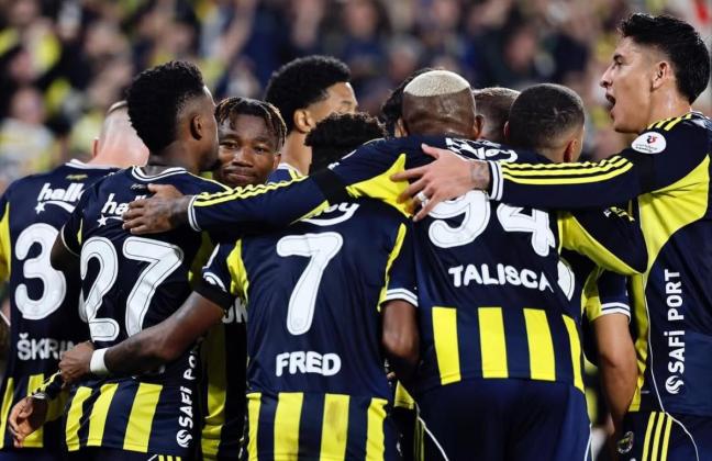 Prediksi Skor Fenerbahce vs Ferencvaros di Liga Europa: Tuan Rumah Jelas Lebih Diunggulkan!