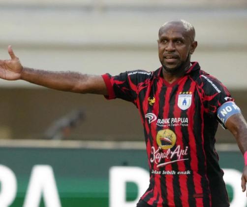  Menolak Pensiun! 5 Pemain Tertua yang Bersinar di Liga 2 2025-2026: Beto dan Boaz Belum Habis