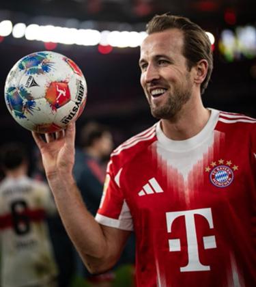 KANE GILA! Bantai Stuttgart 5-0, Bayern Muenchen Kirim Sinyal Bahaya, Kompany Bongkar Kunci Perubahan Drastis!