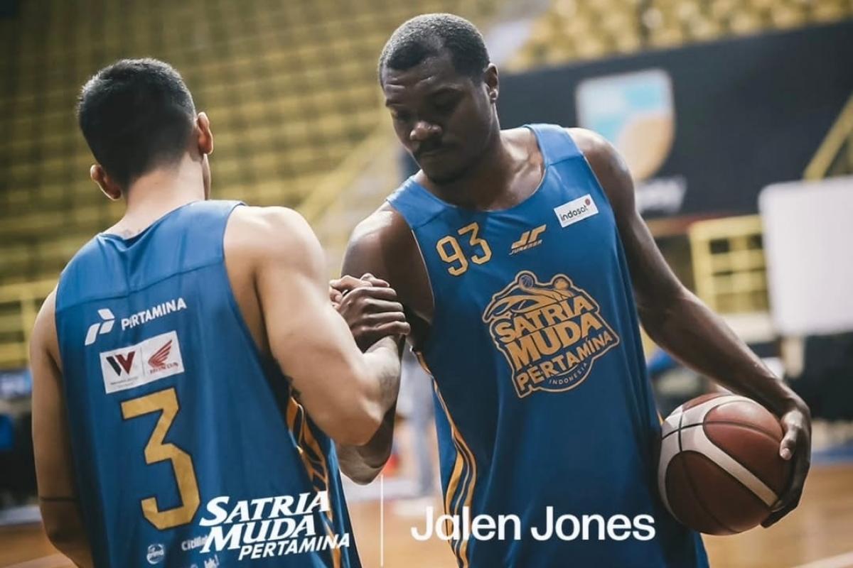 Satria Muda Pertamina Bandung Gaet Eks NBA, Jalen Jones Siap Panaskan IBL 2026