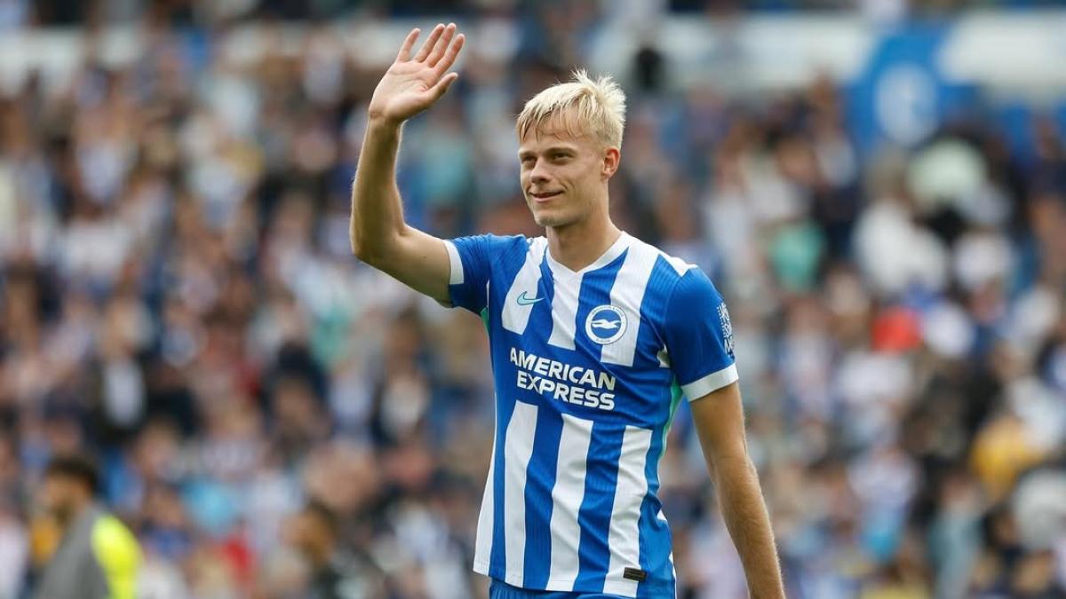 Statistik Mentereng Jan Paul van Hecke Bikin Tottenham Tergoda