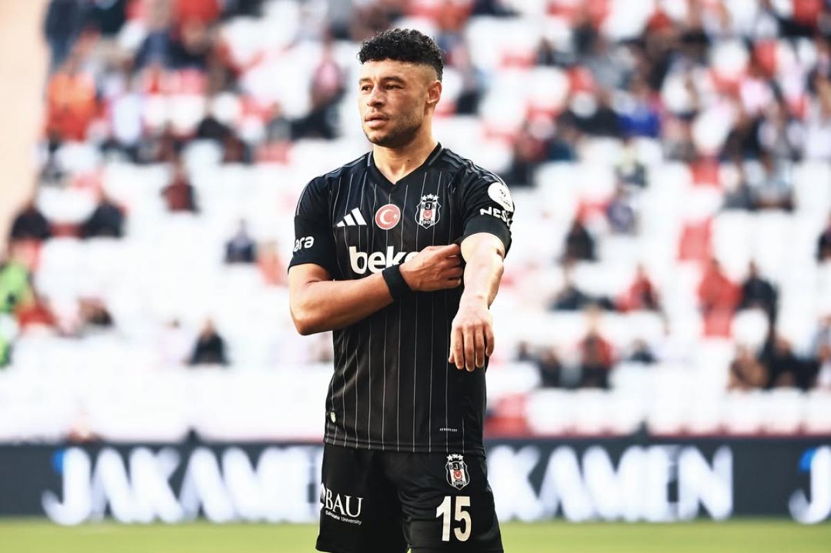 Alex Oxlade-Chamberlain Jadi Rebutan, Dilirik Tiga Tim Premier League