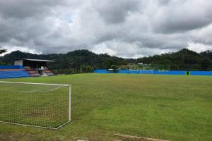 Melihat Stadion Mini Plumbon, Lapangan Sepak Bola Estetik di Kaki Gunung Lawu